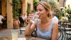 Warum ein Glas Wasser den Durst stillt, ein anderes aber nicht: Experten erklären es